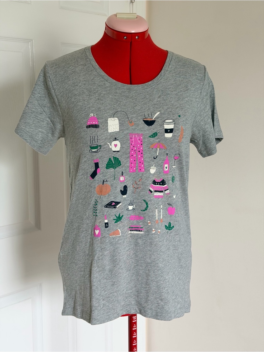 NWOT NEW J.Crew Graphic Tee Teapot Wine Glass Print Cotton T Shirt Gray Pink S